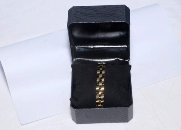 Elegant Gold Chain Bracelet - EGB014