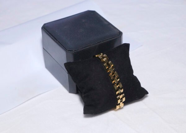Elegant Gold Chain Bracelet - EGB014 - Image 2